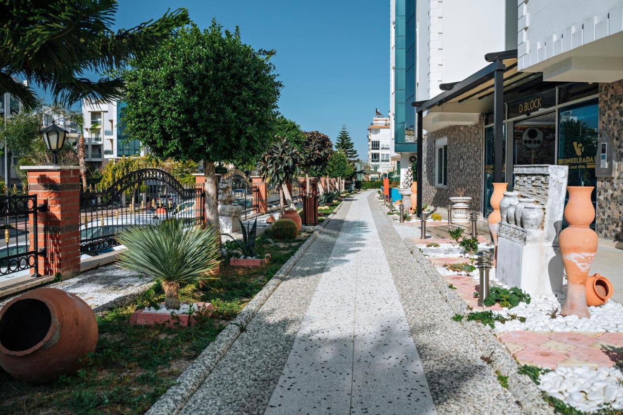 Onkel Rada Apart Hotel Antalia Esterno foto
